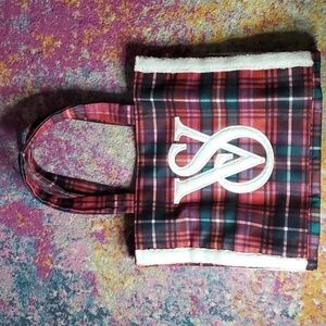 NWOT VS Tote Bag Limited Edition Red and Green Plaid
